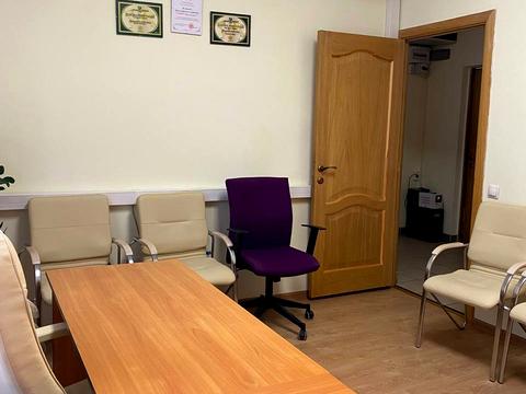 комерційна за адресою Академіка Андрія Сахарова вул., 42