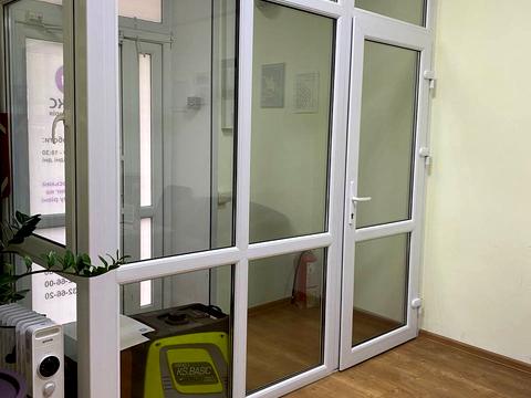 комерційна за адресою Академіка Андрія Сахарова вул., 42