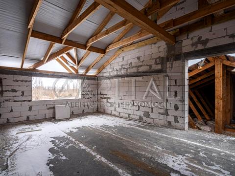 комерційна за адресою Центральна, 1