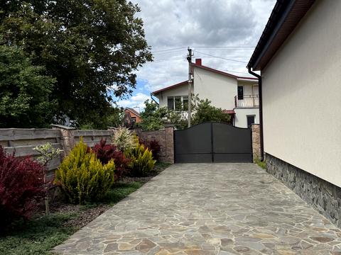 будинок за адресою с. Ремель, Щаслива