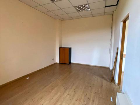 комерційна за адресою Академіка Андрія Сахарова вул., 42