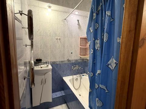 квартира за адресою Леся Курбаса просп., 9