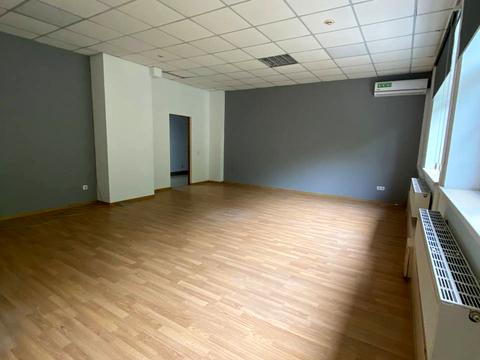 комерційна за адресою Академіка Андрія Сахарова вул., 42