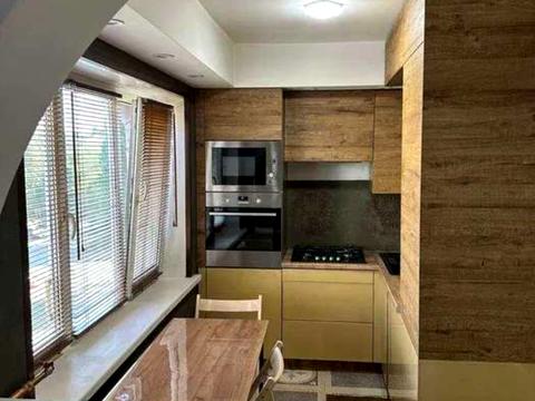 квартира за адресою Празька вул., 25/1
