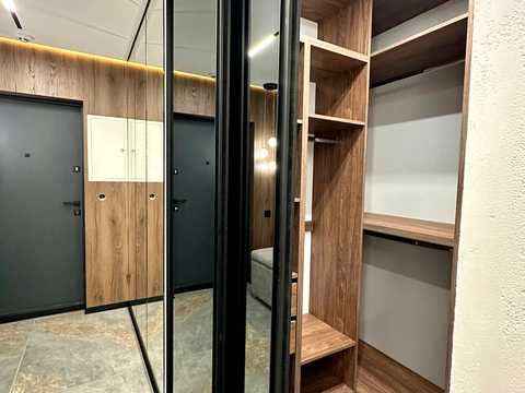 квартира за адресою Романа Левицького вул., 4