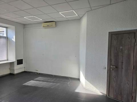 коммерческая по адресу Антоновича ул. (Горького), 48