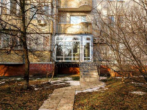 комерційна за адресою Відпочинку вул., 12