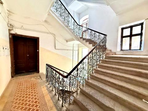 коммерческая по адресу Михаила Грушевского ул., 1