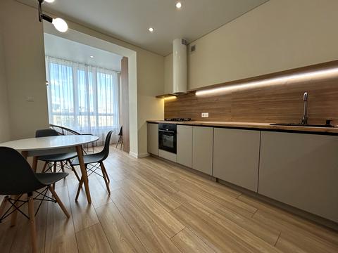 квартира за адресою Соборна вул., 103/21