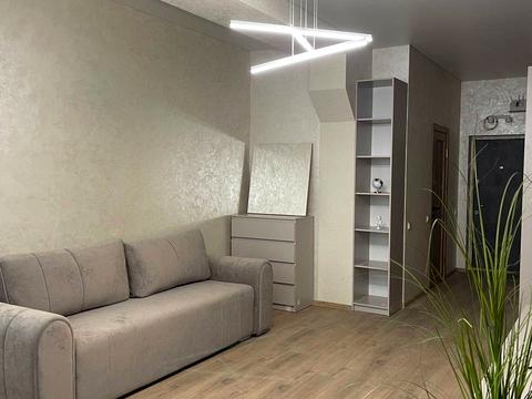 квартира по адресу Парижской Коммуны ул., 4