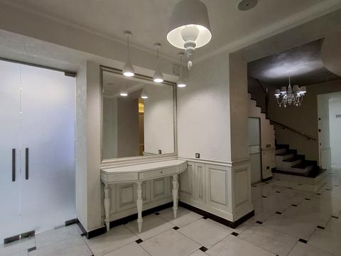 комерційна за адресою Вовчинецька вул., 207
