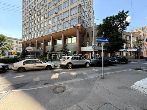 комерційна за адресою Михайла Омеляновича-Павленка вул. (Суворова), 4/6