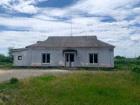 комерційна за адресою смт. Магдалинівка, Осіння, 78
