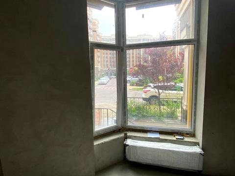 комерційна за адресою Щаслива вул., 67