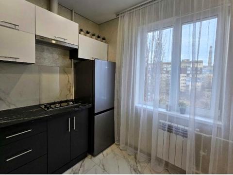 квартира за адресою Гірницький мікрорайон  (5-й мікрорайон), 7