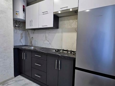 квартира за адресою Гірницький мікрорайон  (5-й мікрорайон), 7