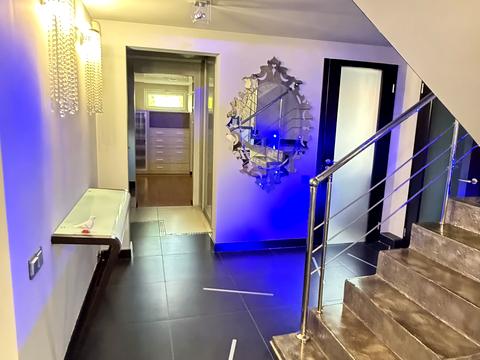 будинок за адресою Центральна вул.