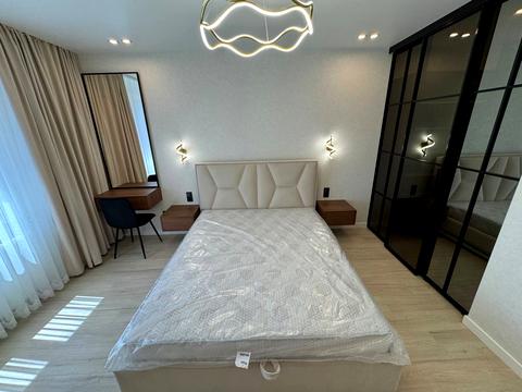 квартира за адресою Степана Бандери вул., 77-Б
