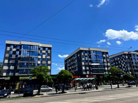 квартира за адресою Степана Бандери вул., 77-Б