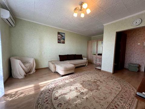 квартира за адресою Євгена Танцюри вул., 74