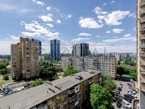 квартира за адресою Буслівська вул., 12
