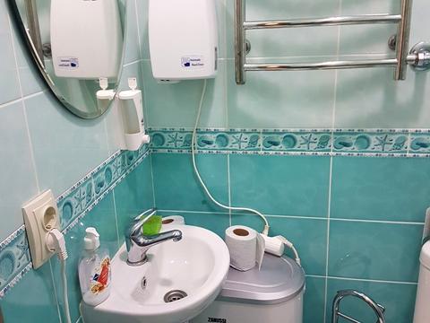 комерційна за адресою Академіка Глушкова просп., 9-В