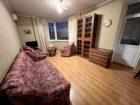 квартира по адресу Миколы Бажана просп., 10