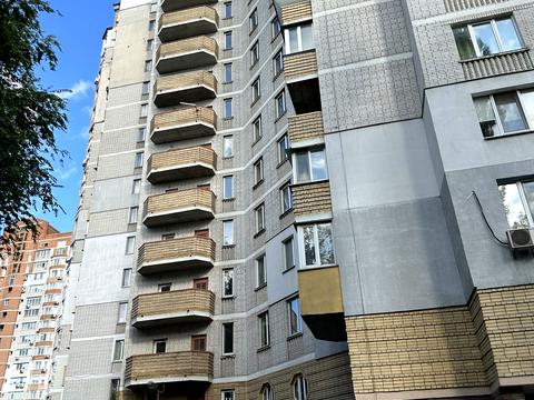 коммерческая по адресу Николая Амосова ул., 2