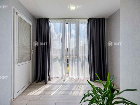 квартира за адресою Космонавтів вул., 7а