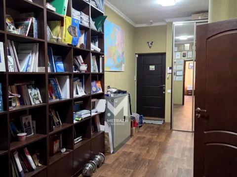 квартира за адресою Отакара Яроша пров., 12а