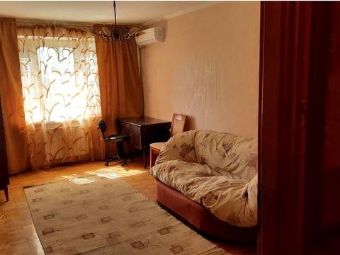 квартира за адресою Зодчих вул., 44