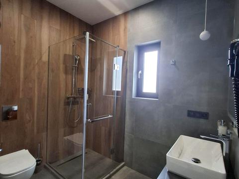 будинок за адресою с. Поляниця, урочище Прелуки, 48