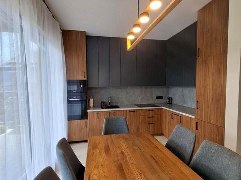 будинок за адресою с. Поляниця, урочище Прелуки, 48
