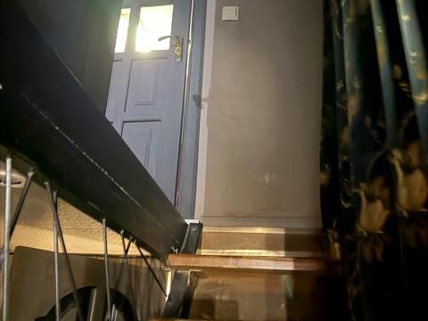 комерційна за адресою Леонтовича вул., 6-А