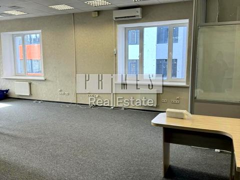комерційна за адресою Володимира Сосюри вул., 6