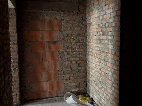 комерційна за адресою Залізнична вул., 9А