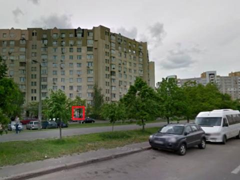 комерційна за адресою Анни Ахматової вул., 7/15