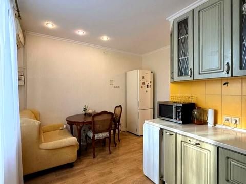 квартира за адресою Садова вул., 2