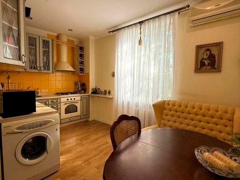 квартира за адресою Садова вул., 2
