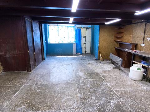коммерческая по адресу Пастера ул., 1