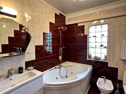 будинок за адресою Леся Курбаса вул. (Петрашевського), 72