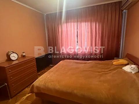 квартира за адресою Ревуцького вул., 7