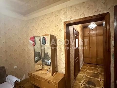квартира за адресою Ревуцького вул., 7