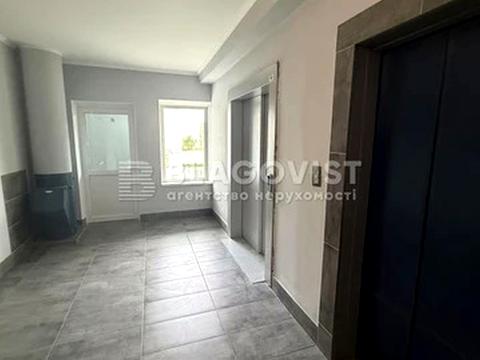 квартира за адресою Ревуцького вул., 7