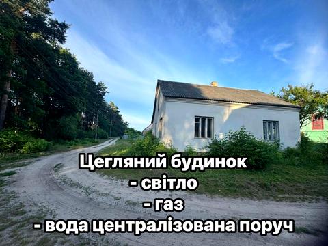 будинок за адресою с. Іква, пров.Затишний, 11