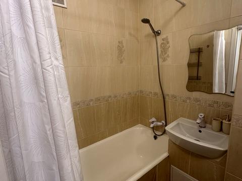 квартира за адресою Русанівська набережна вул., 4/1