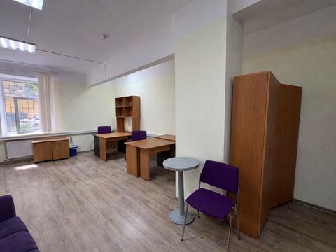 комерційна за адресою Академіка Андрія Сахарова вул. (Суворова), 42