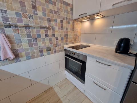 квартира за адресою Регенераторна вул., 4 к3