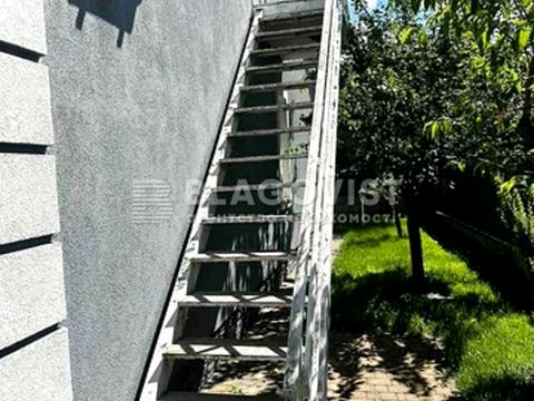 дом по адресу с. Малая Александровка, соснова, 1