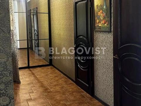 дом по адресу с. Малая Александровка, соснова, 1